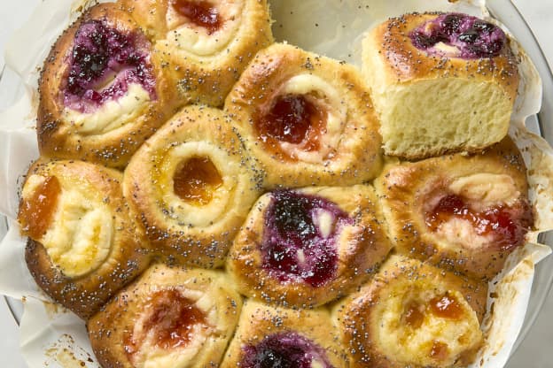 Texas Cream Cheese Kolaches Are a Real Taste of Home (Everyone Loves Them!)