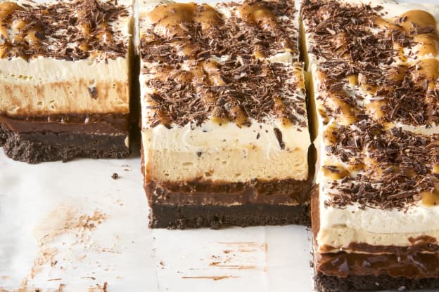 These No-Bake Chocolate Peanut Butter Bars Taste Even Better than a Reese's Cup