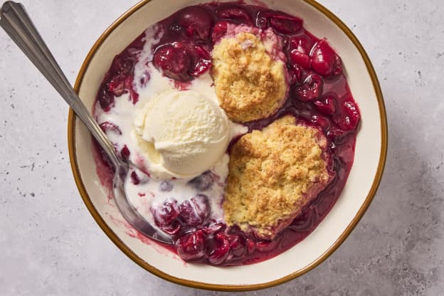 The Easy Old-Fashioned Cherry Dessert My Friends Always Ask Me to Make