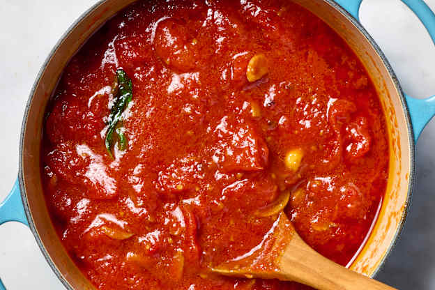 I Asked Two Italian Chefs the Secret to the Best Marinara Sauce, and They Both Said the Same Thing