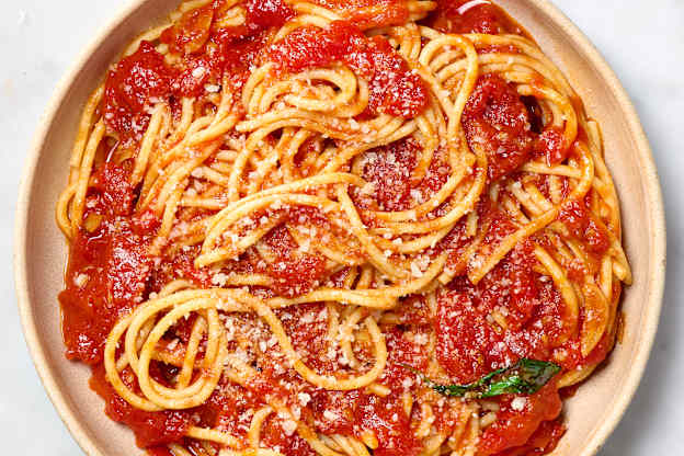 The New Jarred Pasta Sauce That Rivals the Sunday Sauce I Grew Up Eating (It's Better Than Rao's!)