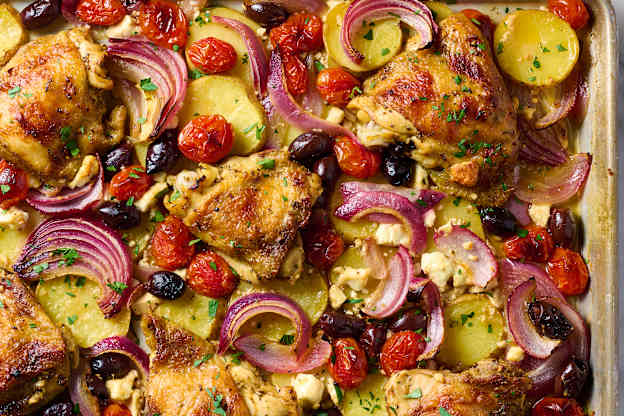 This One-Pan Greek Chicken Is the Only Way I'm Making Chicken Right Now