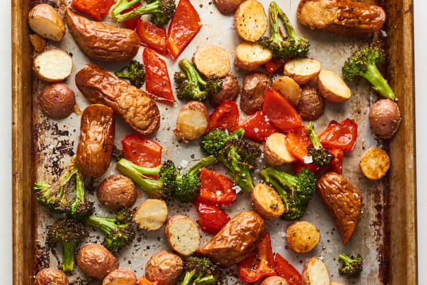 One-Pan Italian Sausage and Veggies Is a Weeknight Miracle