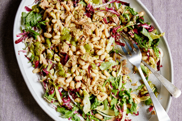 8 Store-Bought Salad Dressings These Registered Dietitians Always Keep on Hand