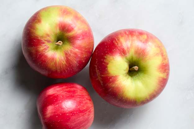 I Stopped Buying Honeycrisp Apples — My New Favorite Variety Has an Even Better Flavor