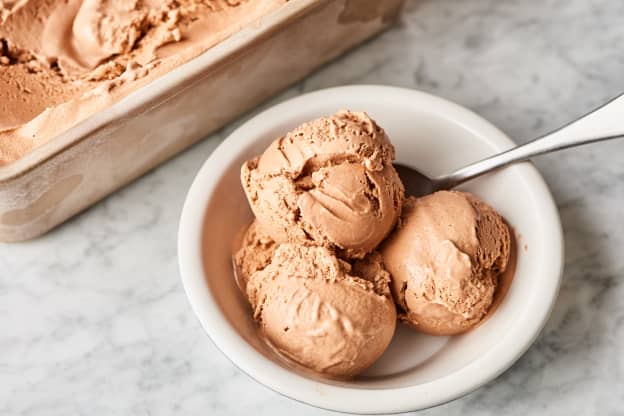 This $22 Mini Ice Cream Maker Will Make a Pint of Ice Cream in Just 30 Minutes