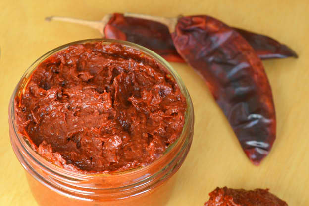 How to Make Harissa Paste at Home