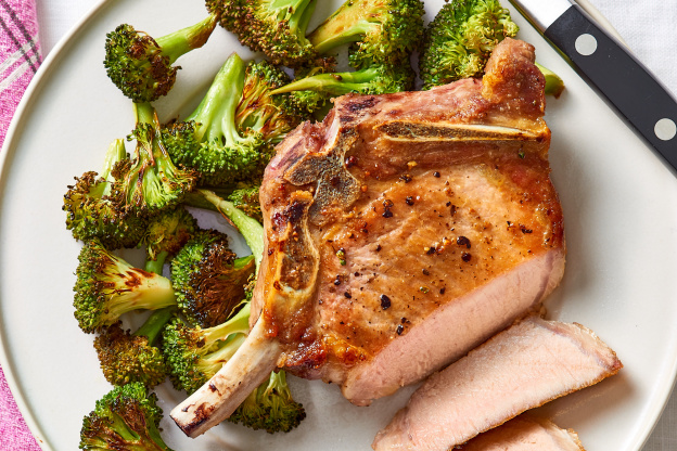 These Are the Very Best Sides for Pork Chops