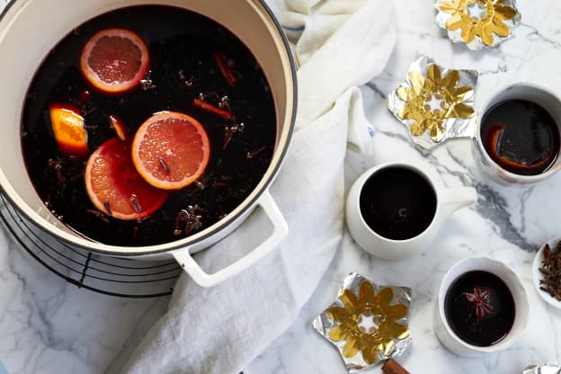 This German Mulled Wine Is the Coziest, Most Heartwarming Holiday Drink
