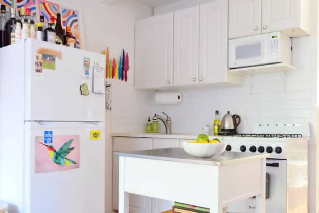 This $12 Space-Maximizing Sink Accessory Is a Must-Have for Teeny-Tiny Kitchens