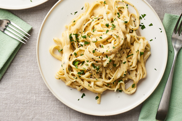 5 of the Best Jarred Pasta Sauces That *Aren't* Tomato Based