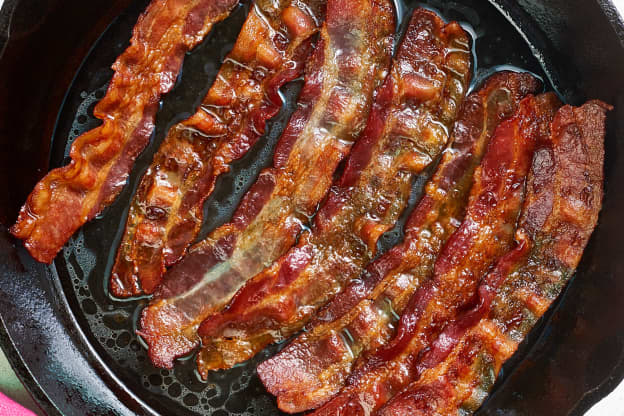 Next Time You Cook Bacon, Add 1/4 Cup of This to Your Pan (It Works Every Time)