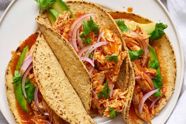 11 Slow Cooker Chicken Recipes to Make All Summer