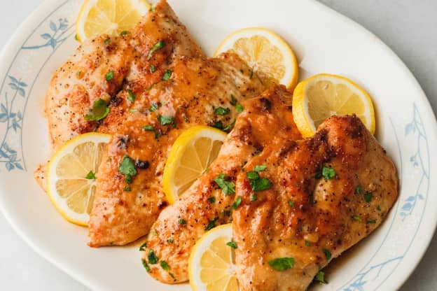 I Tried Katie Couric's Lemon Chicken, and It's My New Favorite Dinner