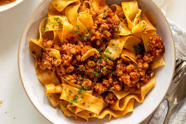 I Tried Courteney Cox's Chicken Bolognese, and I Want a Bowl Every Night