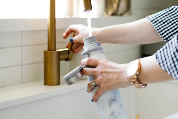 Grove Co.'s New Wash Pods Make Cleaning My Tricky Water Bottles a Breeze