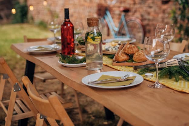 This Tabletop Fire Pit Completely Changed How I Use My Deck