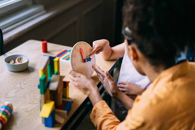 6 Cool Tools to Help Kids Tell Time