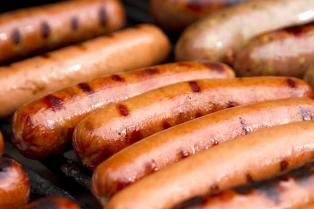 The Surprising Ingredient I Always Top on Hot Dogs (It Wows at Every Cookout!)