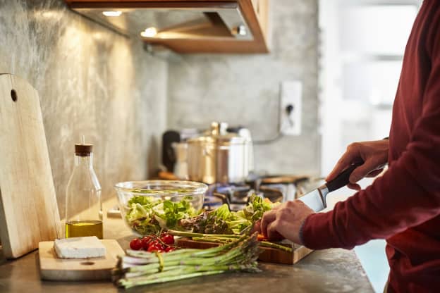 My Uncle Was a Chef for 30 Years and Swears by This Surprising $20 Meal-Prep Tool