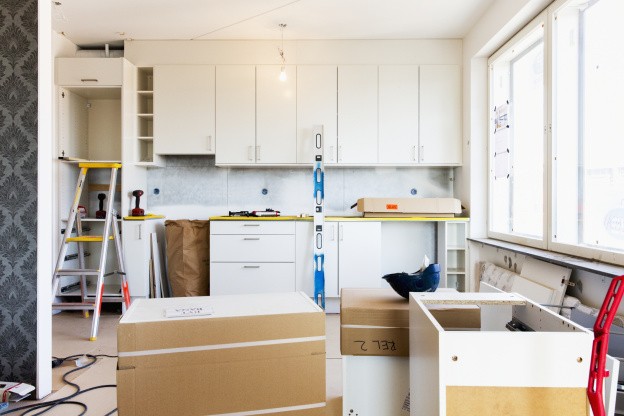 4 Tips for Completing a Home Reno Project in the Short, Dark Days of Winter
