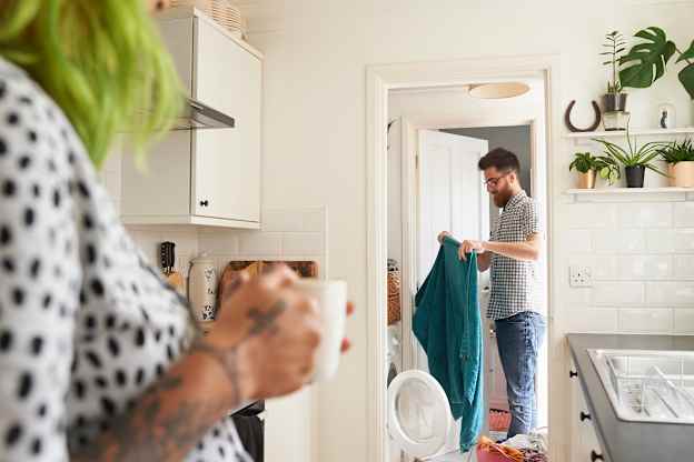 How to Break Up with Your Partner When You Live Together, According to People Who’ve Been There