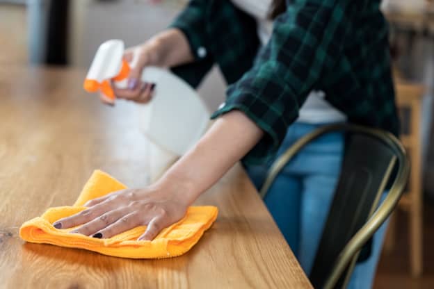 The Smartest Cleaning Trick I Learned Working at a Restaurant (I Had No Idea I Was Doing It Wrong!)