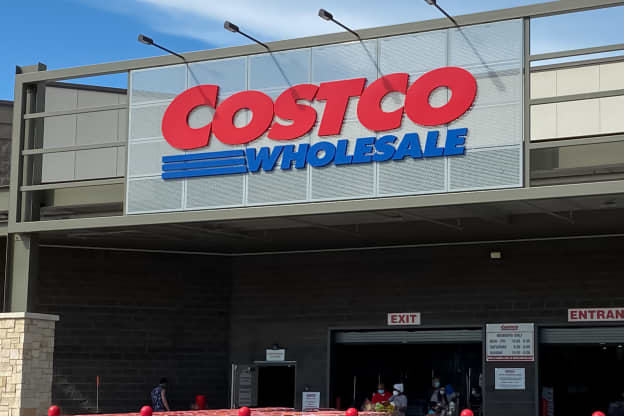Costco Has a New Giant Summer Cake and Shoppers Are Running to Get It