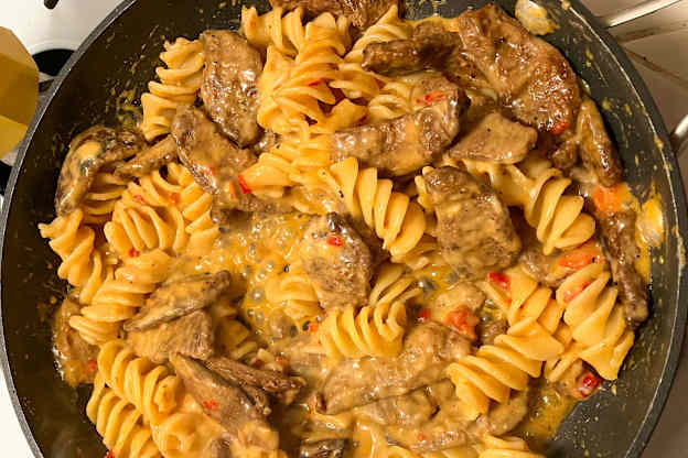 This 2-Ingredient Trader Joe’s Dinner Tastes Like My Favorite Olive Garden Pasta