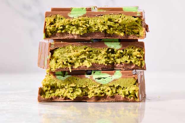 This Viral Chocolate Bar Is Worth the Hype (It's SO Crispy!)