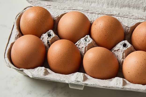 The One Thing You Should Be Doing Every Time You Buy a Carton of Eggs