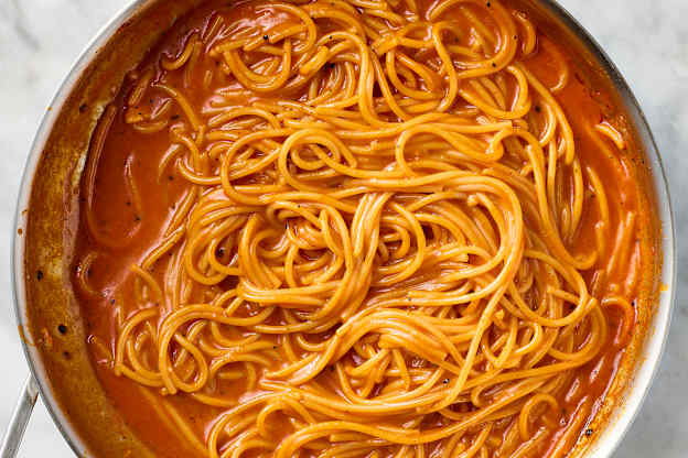 This 4-Ingredient Flavorful Pasta Recipe Is My New Favorite Easy Dinner