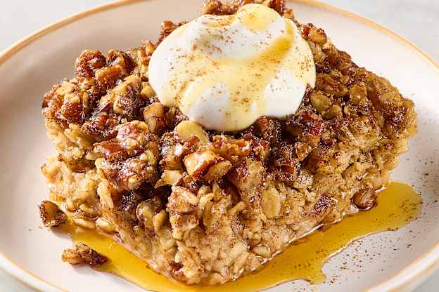 It Only Takes 5 Minutes to Prep My Pecan Pie Baked Oatmeal