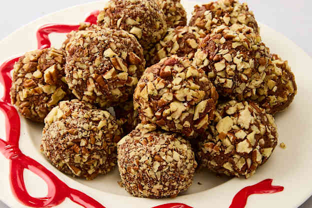 The Old-Fashioned No-Bake Dessert I Make Every December — for Adults Only!