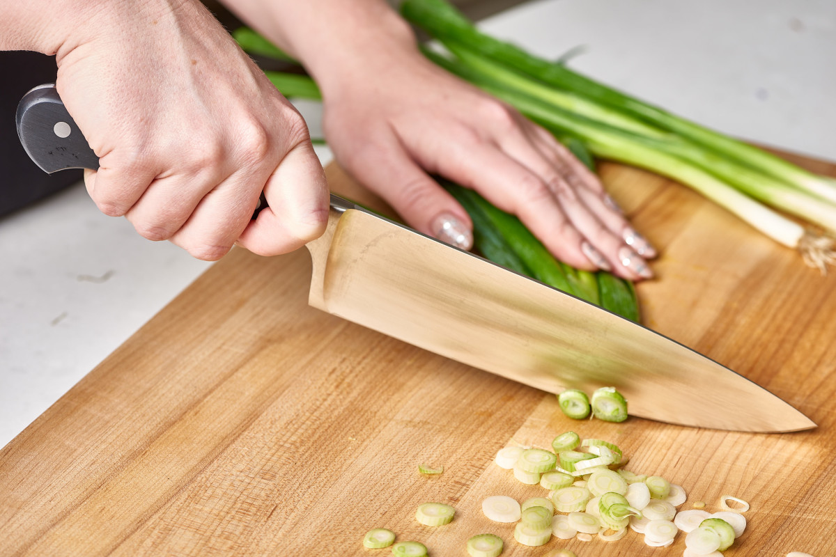 I Love This 8-Inch Chef's Knife So Much, I Bought One For My Mom Too — And It's Currently 40% Off