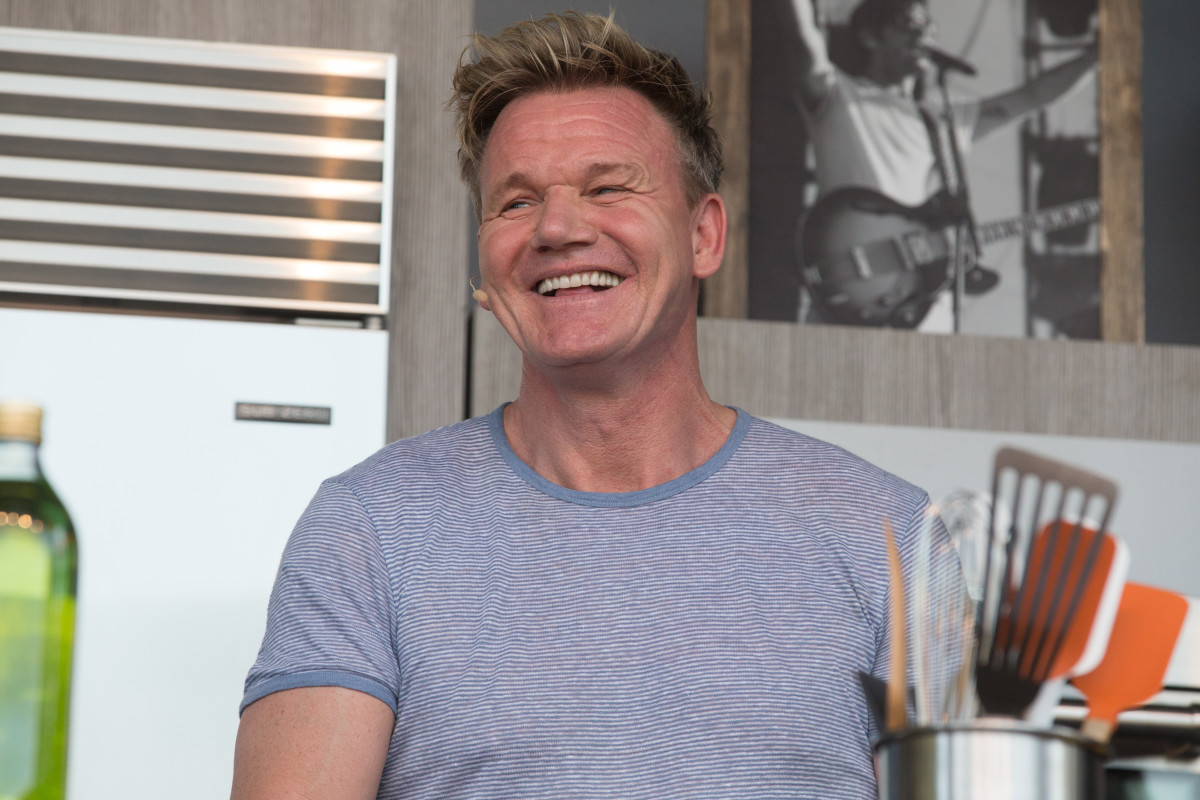 Gordon Ramsay's Trick for Ultra-Thin English Pancakes