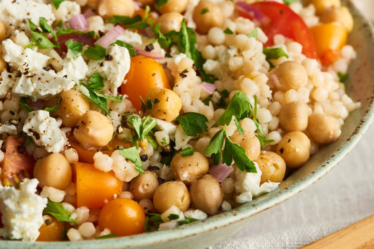 25 Easy Recipes to Make with a Can of Chickpeas