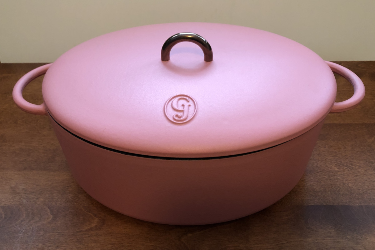 This Editor-Favorite Glam Dutch Oven Is 20% Off Right Now