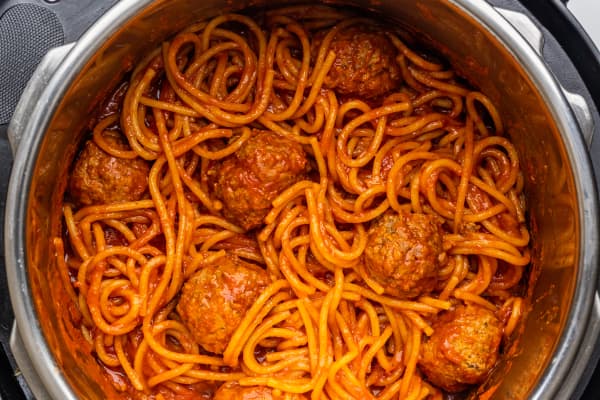 Instant Pot Spaghetti and Meatballs Is an Instant Classic