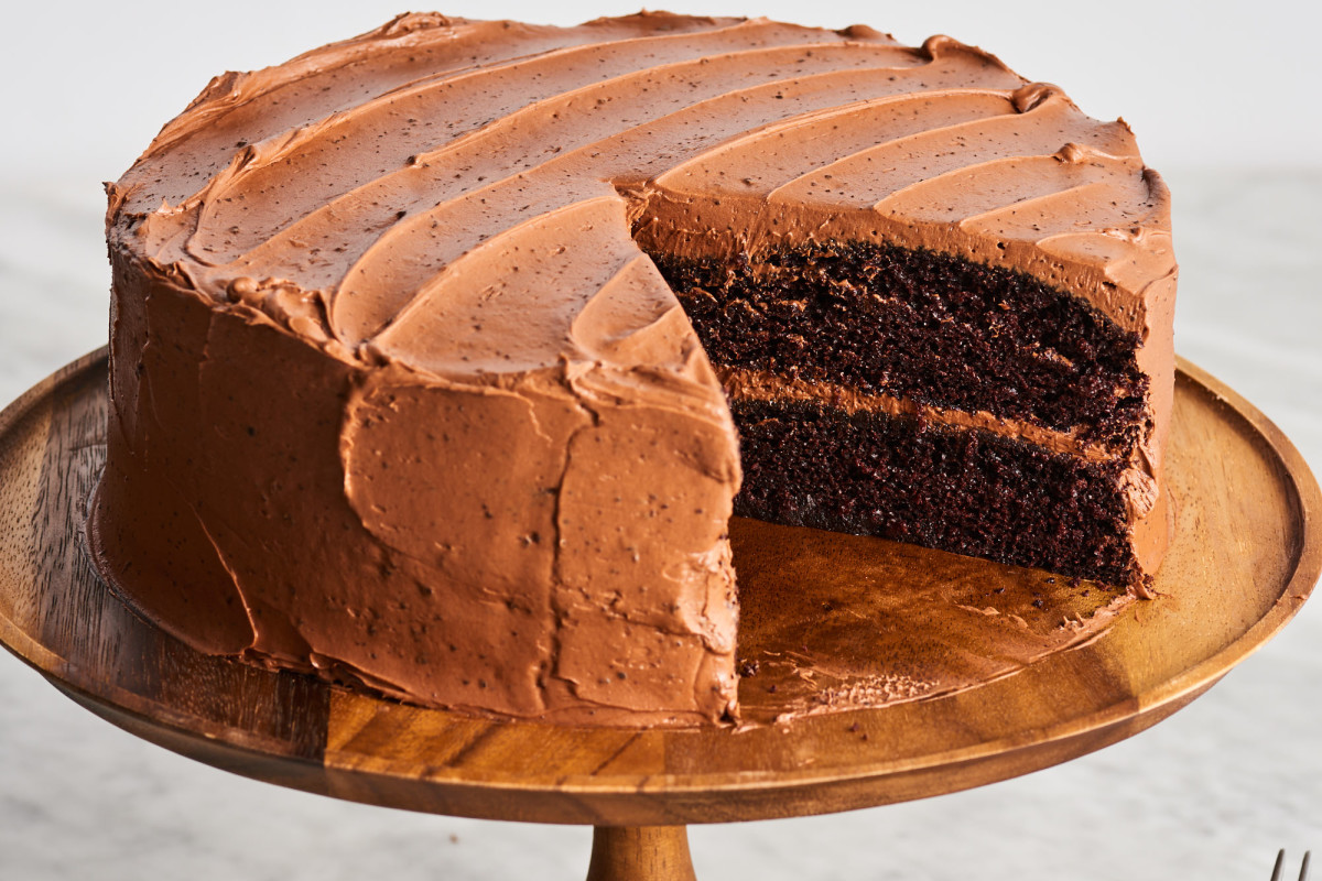 2 Store-Bought Frozen Chocolate Cakes That Are (Almost) Better than Homemade