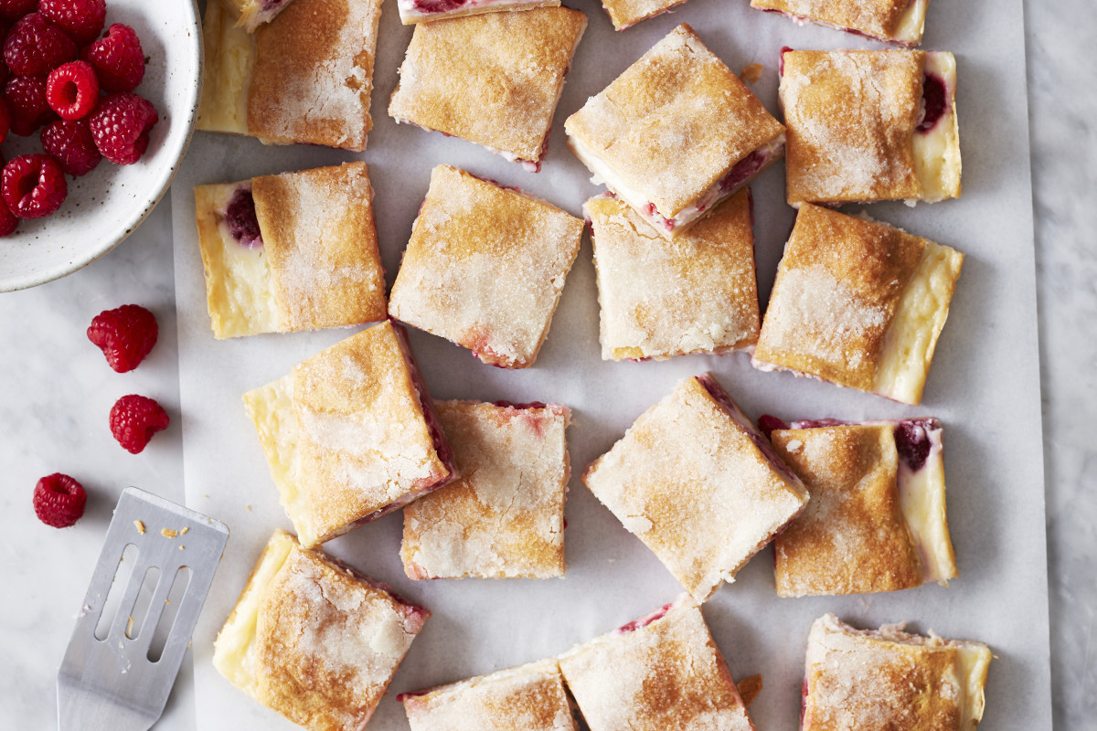 If You Love Lemon Bars, Make These Lemon-Raspberry Cream Cheese Bars ASAP