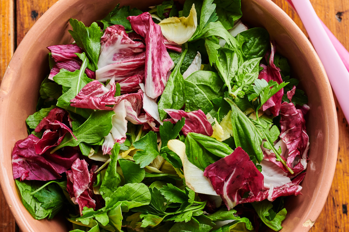 This Rule-Breaking Spring Mix Is the Secret to Better Homemade Salads