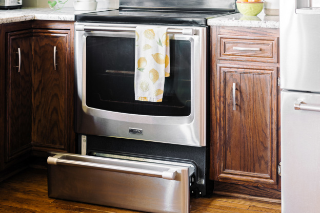 The Brilliant Trick for Cleaning *Between* Your Oven Door's Glass Panels