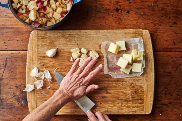 3 Ways to Peel Garlic