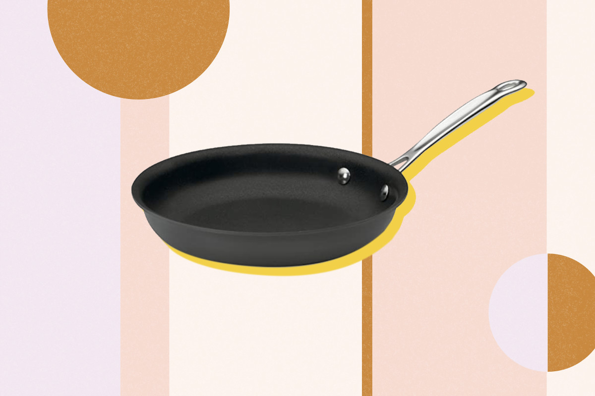 This $25 Nonstick Skillet Has Thousands of 5-Star Amazon Reviews