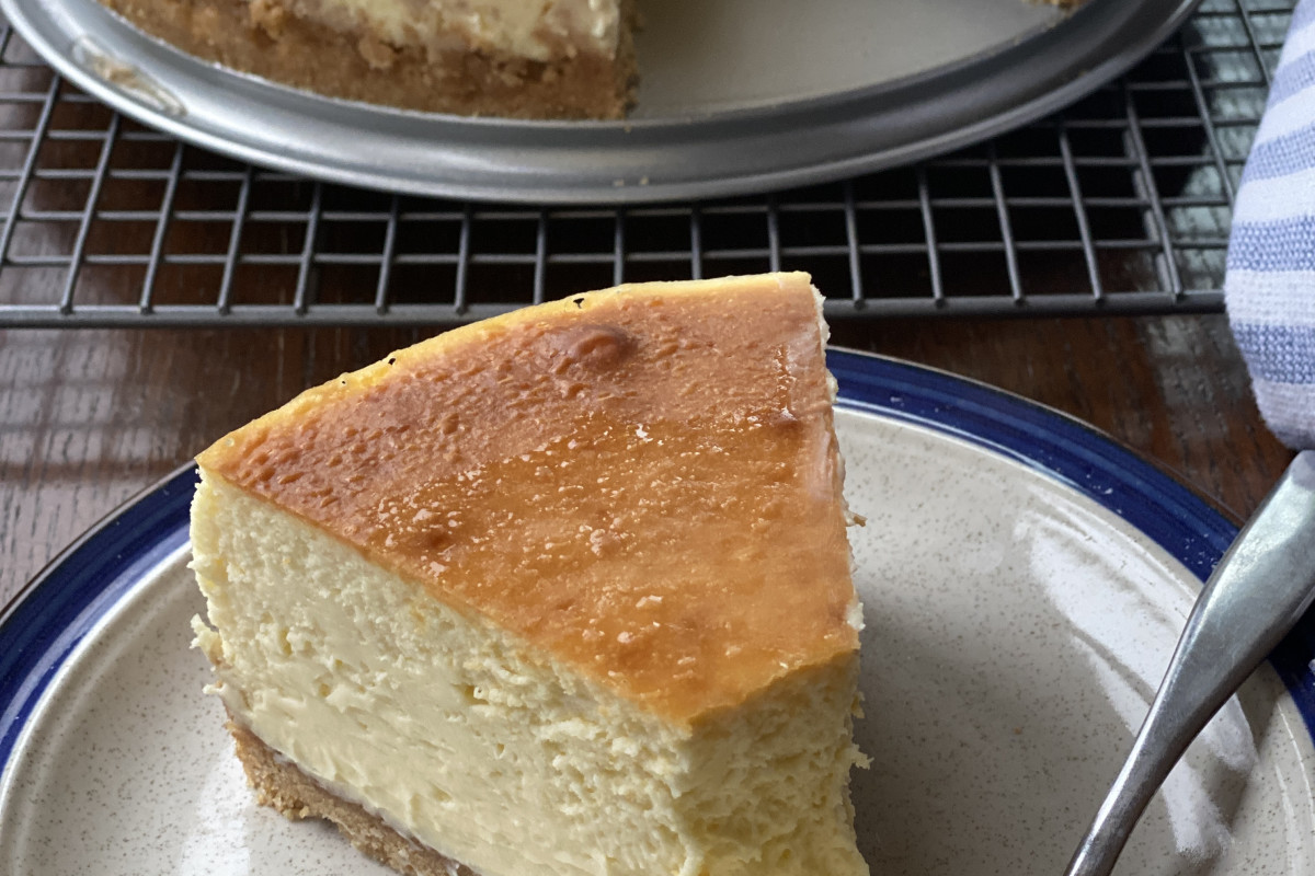 Forget All Other Cheesecake Recipes. This Is the ONLY One You Need.