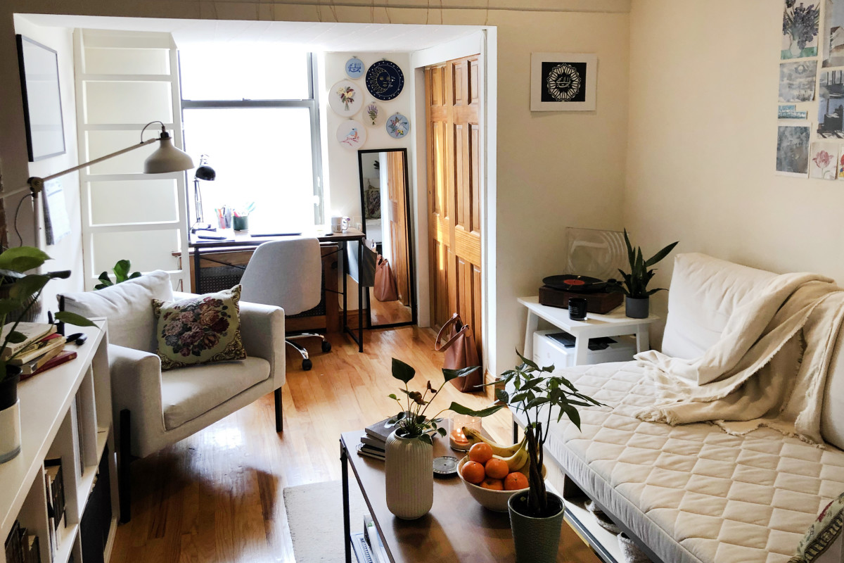 A 350-Square-Foot NYC Studio Apartment Feels Larger Thanks to a Good Layout