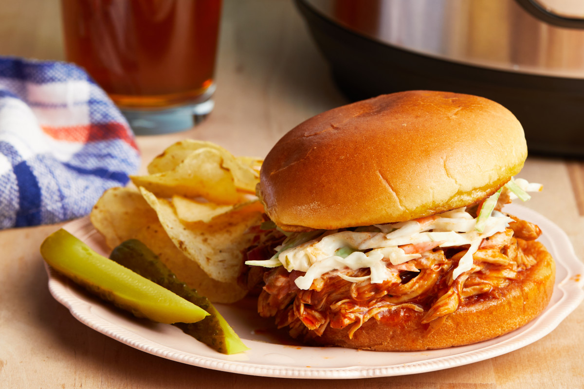 2-Ingredient Instant Pot BBQ Chicken Is the Easiest Thing to Make for Dinner 2-Ingredient Instant Pot BBQ Chicken Is the Easiest Thing to Make for Dinner