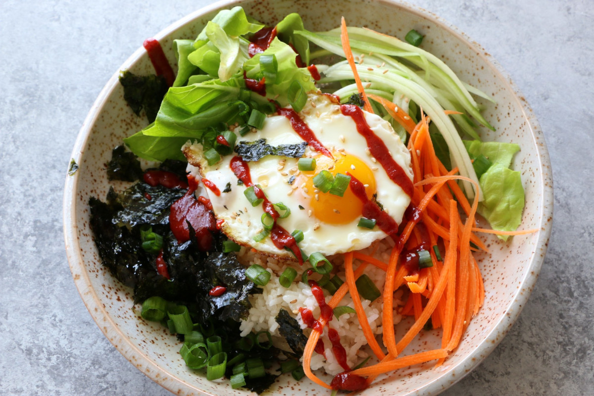 Breakfast Bibimbap Is a Satisfying, Vegetable-Filled Way to Start Your Morning