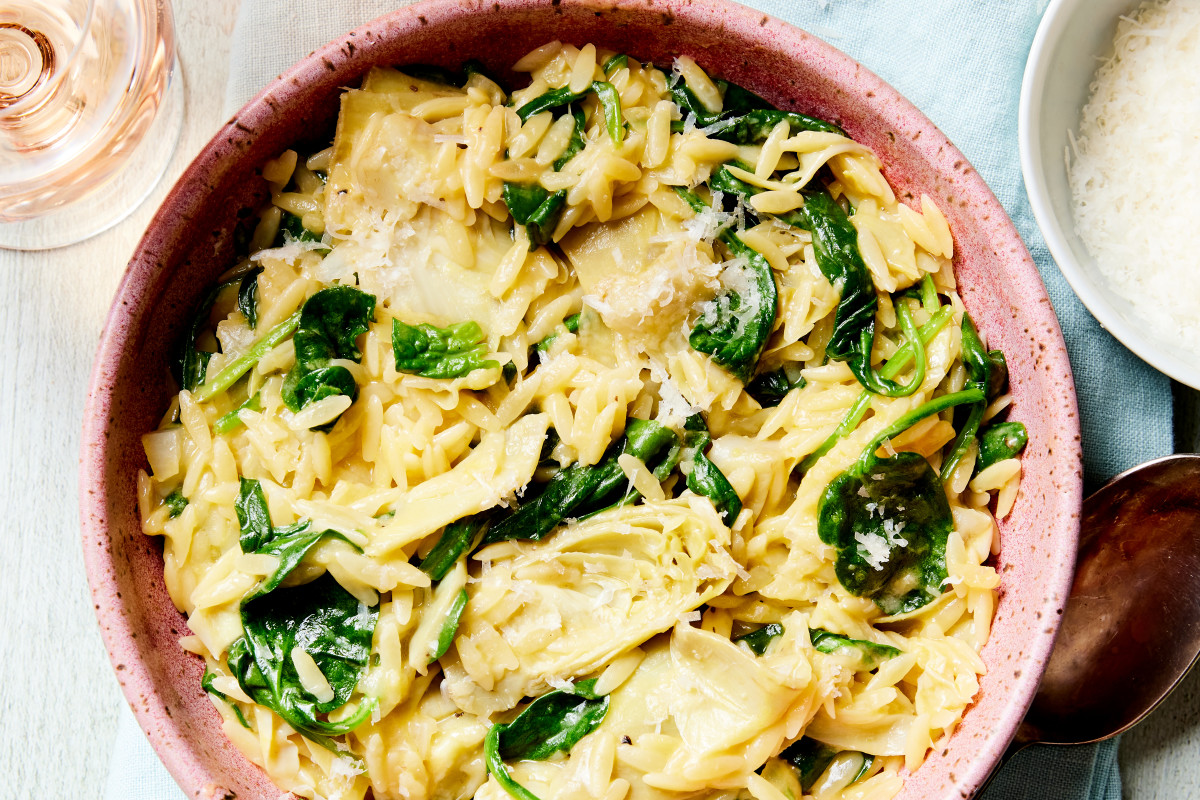 One-Pot Spinach Artichoke Orzo Is Creamy, Lemony, and Made for Spring